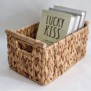 Woven wooden handles and straw baskets